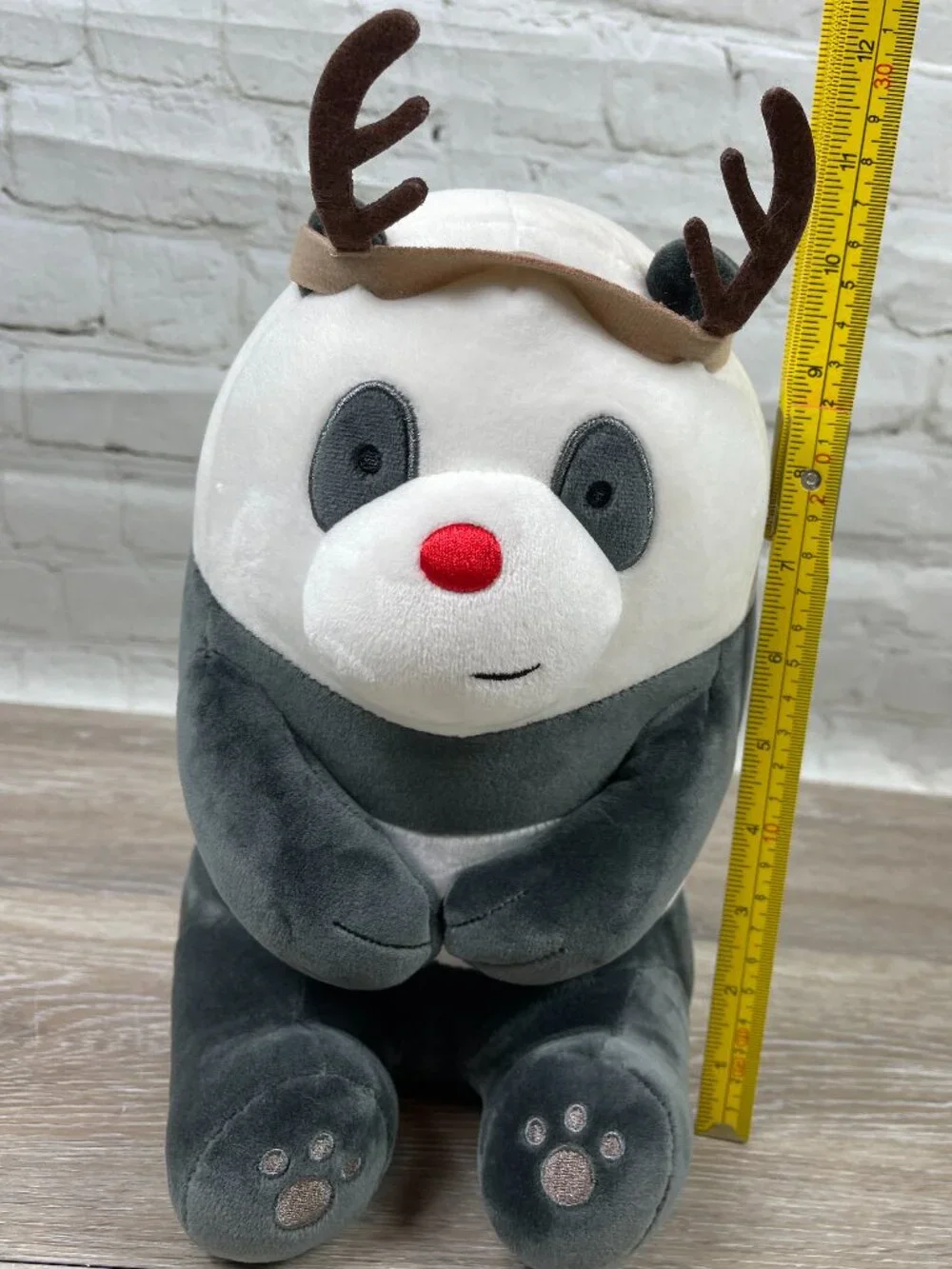 WE BARE BEARS CARTOON NETWORK REINDEER MINISO 12